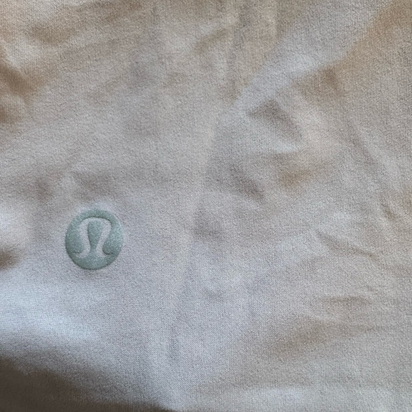 Lululemon long sleeve mesh panel top 4 very light purple - Picture 3 of 5
